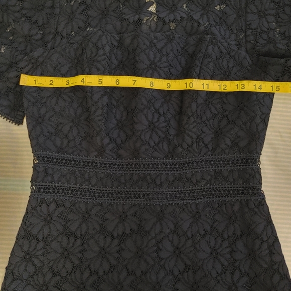 Ever New Stephanie Lace Dress - Picture 7 of 8